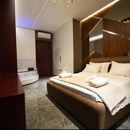 Aparthotel Sky By Selectstay Tirana